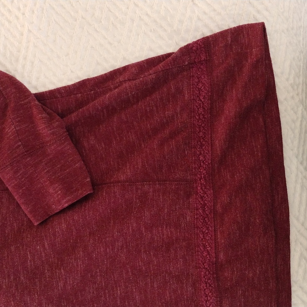 Relativity Maroon Tunic - Picture 5 of 9